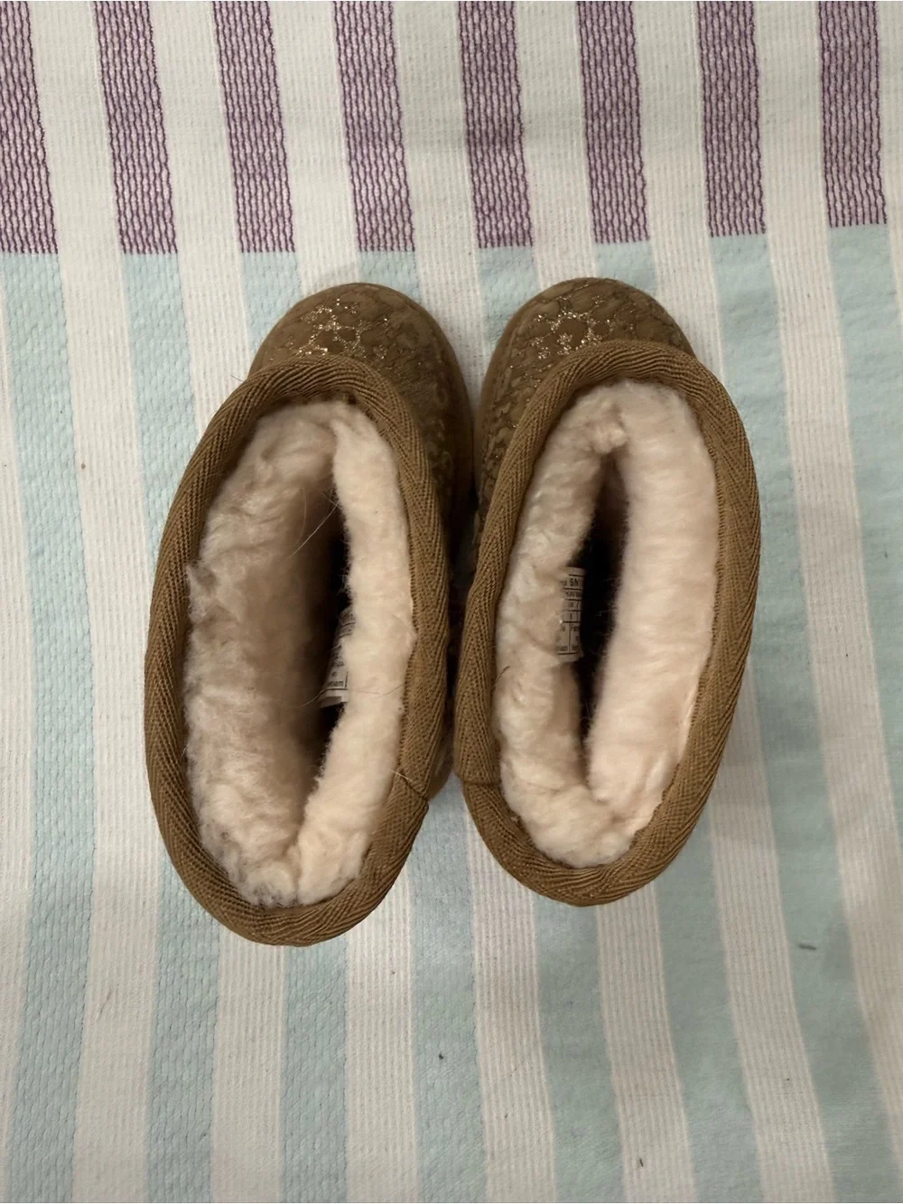 UGG Chestnut Glitter Leopard Short Boots